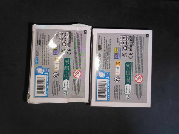 474912168_1789526565161808_2062309402717624571_n Lot 2 Figurines Funko Pop / Ichigo N°1087 / Bleach / Funko Spécial édition (1 Chase + 1Normal) / Boîtes Abimées