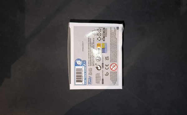 Figurine Funko Pop / Eleven N°1457 / Stranger Things / Boîte Abimée !!