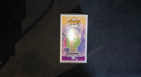 Figurine Funko Pop / Wardrobe N°1067 / La Belle et La Bête / Disney / 2021 Summer Convention