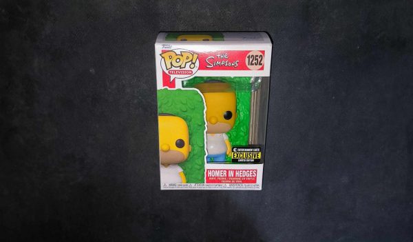 Figurine Funko Pop / Homer In Hedges N°1252 / The Simpsons / Entertainment Earth Exclusive